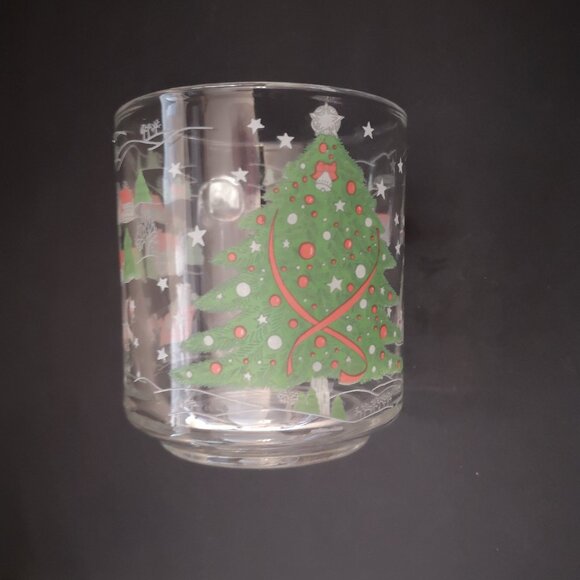 Vintage Kig Indonesia Set of 4 Clear Glass Christmas Scene Mugs w/ Handles - Picture 4 of 6